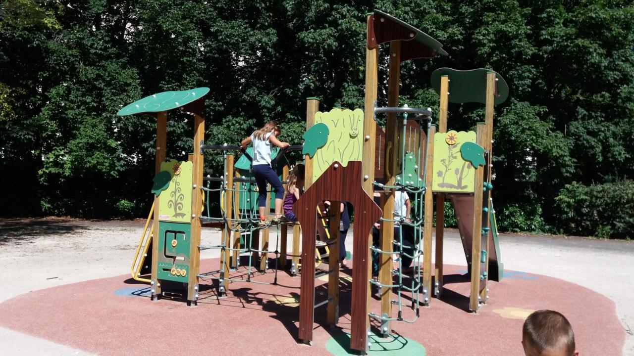 Meuble De Tourisme 2* Les Jardins De L Arquebuse Dijon Buitenkant foto